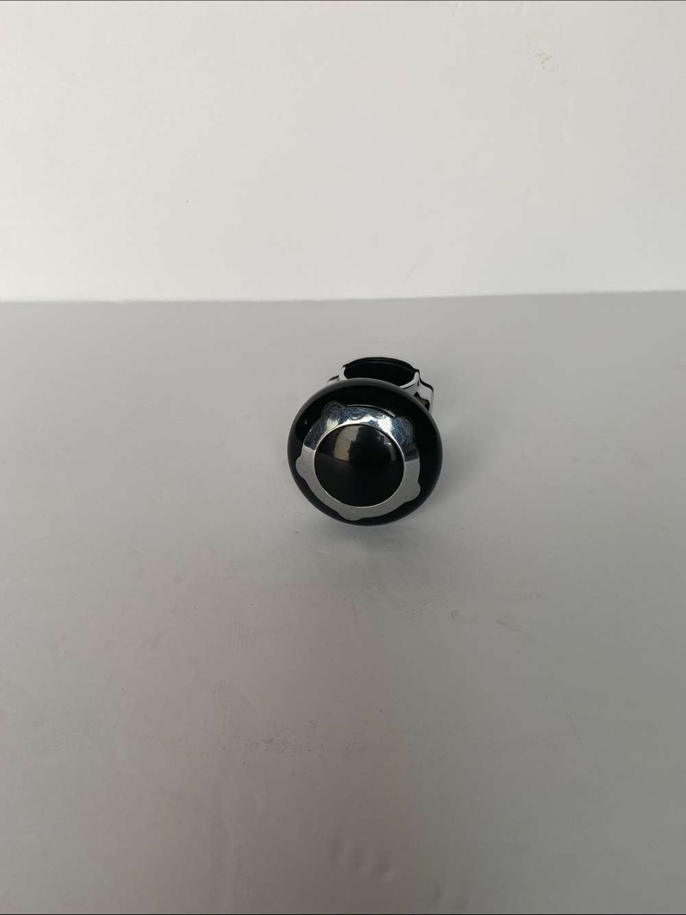 Suicide knob